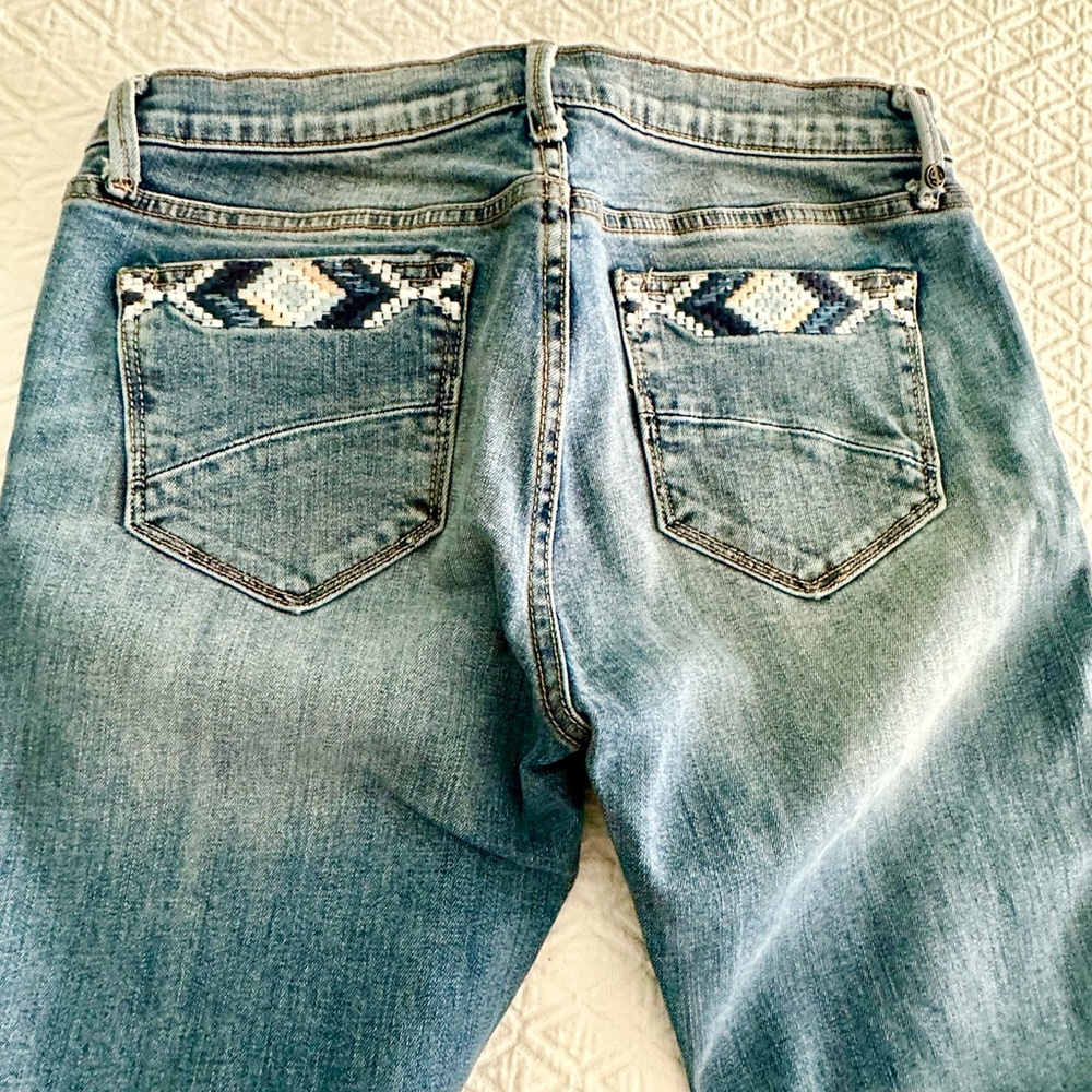 EUC Driftwood Colette Embroidered Jean Sz 27